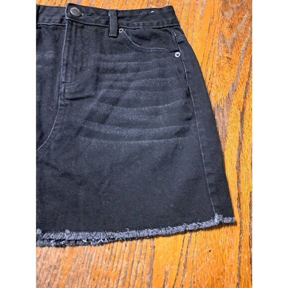 Medium Bongo Black Denim Jean Cotton Mini Skirt with Pockets Belt Loops Raw Hem - Picture 2 of 5
